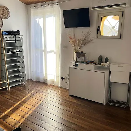 Abbraccio Di Scilla