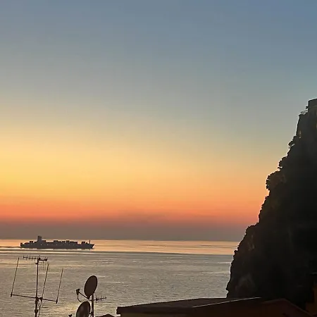 Abbraccio Di *